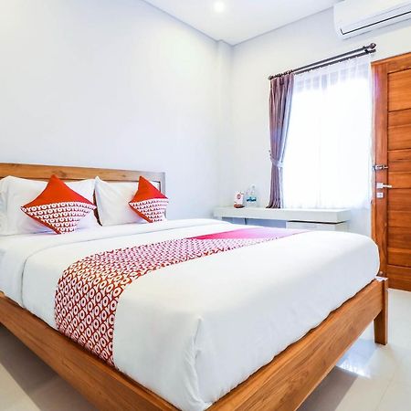Oyo 1200 Kencana Residence 金巴兰 外观 照片