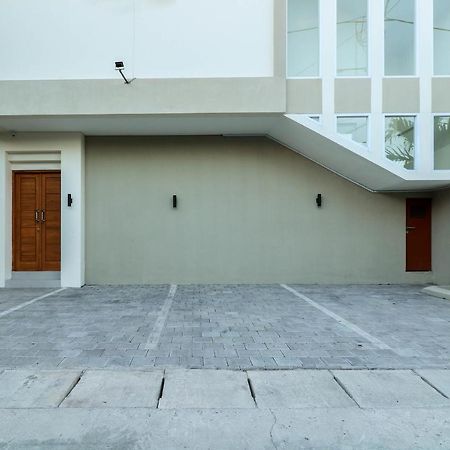 Oyo 1200 Kencana Residence 金巴兰 外观 照片