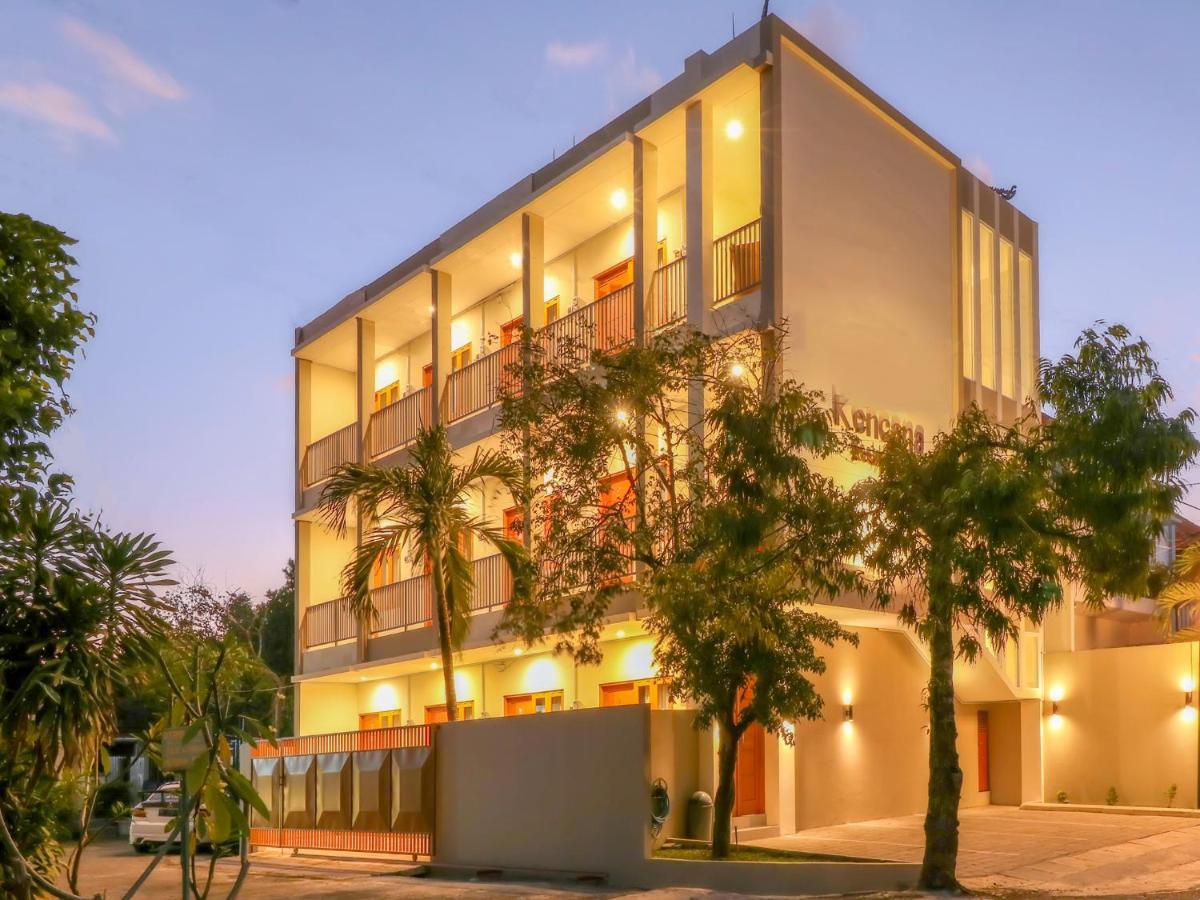 Oyo 1200 Kencana Residence 金巴兰 外观 照片