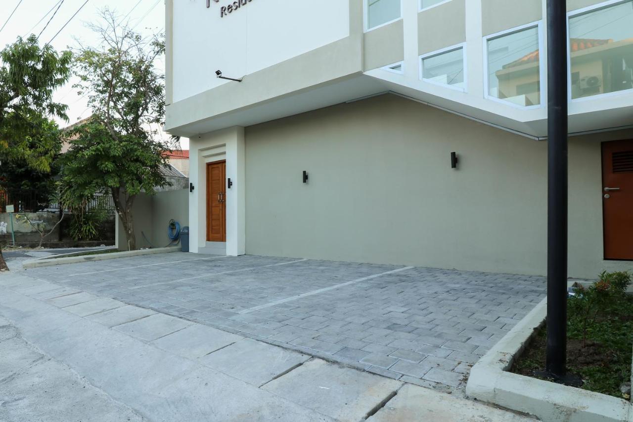 Oyo 1200 Kencana Residence 金巴兰 外观 照片