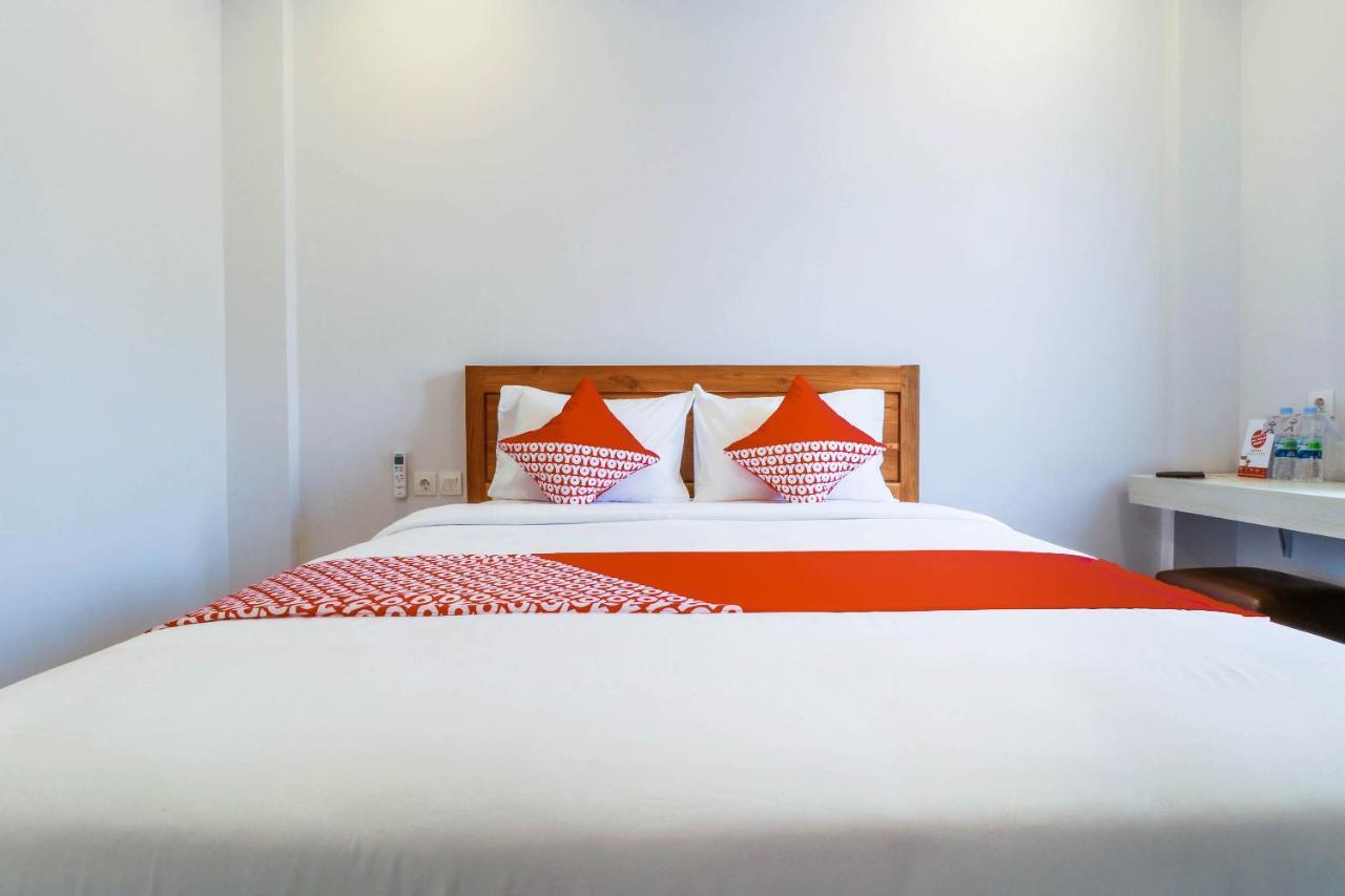 Oyo 1200 Kencana Residence 金巴兰 外观 照片